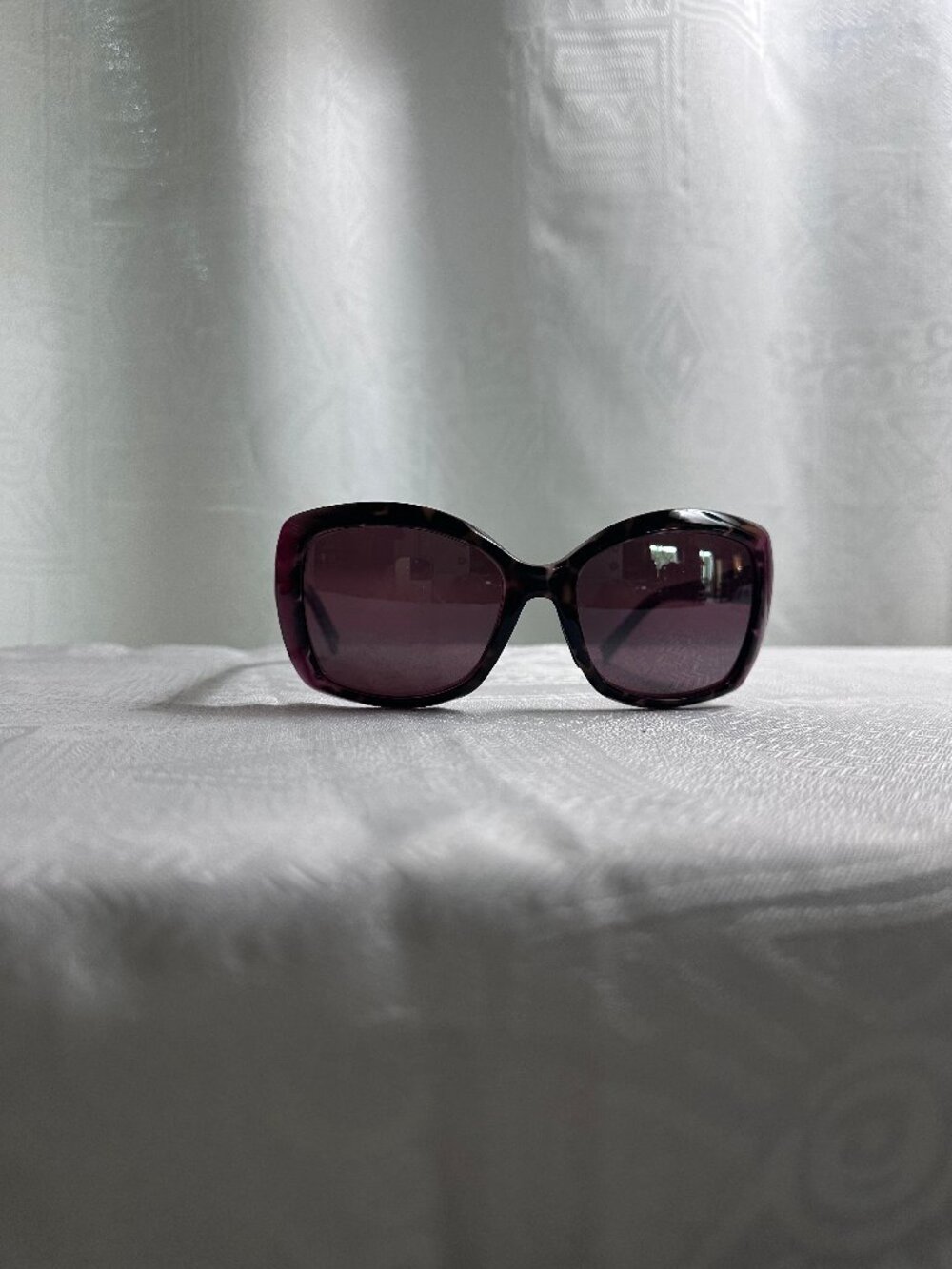 Maui Jim Orchid in Tortoise with Raspberry - Picture 12 of 14